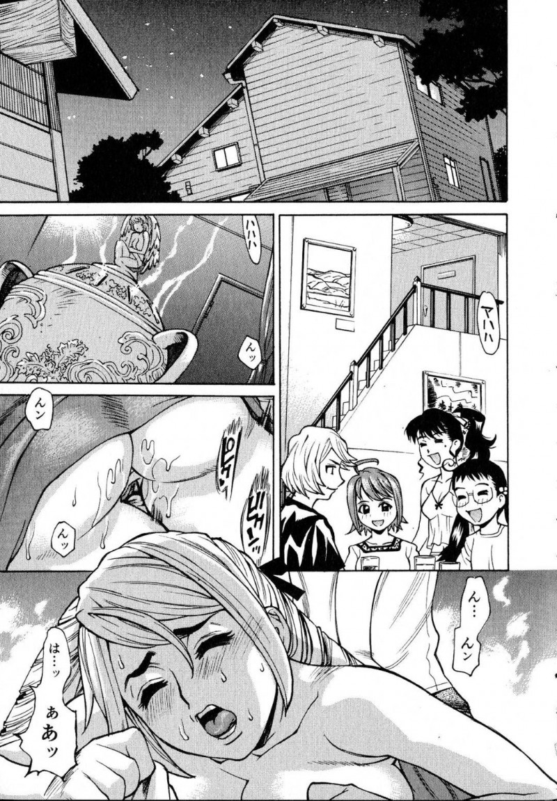 【エロ漫画】男子マネージャーはご褒美のハーレム天国でお出迎えする女子フットサル部員にポチと名付けられて性奴隷となって女子部員の性欲処理マネージャーで貢献する！【牧部かたる/快楽乙女合宿】