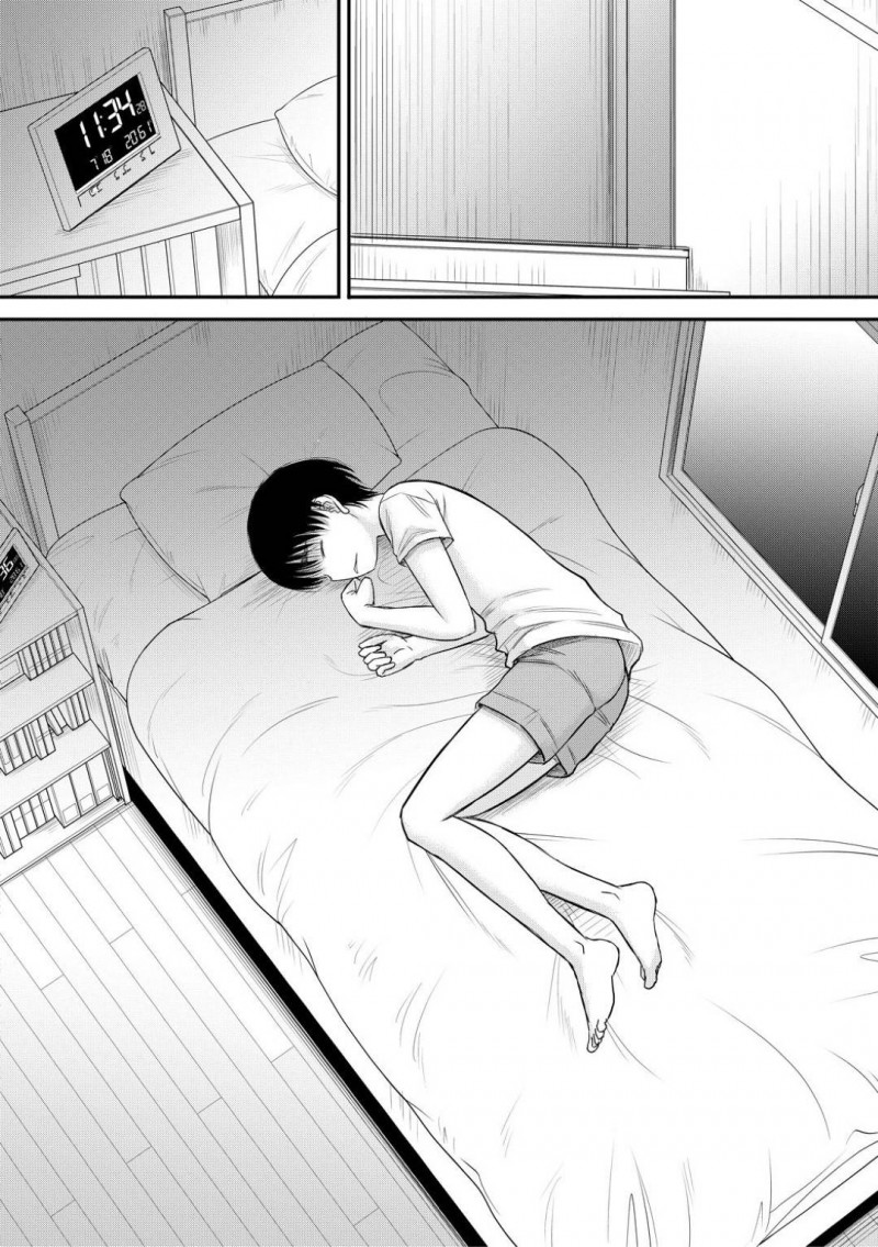 帰ってきた夫とセックスする聡美&#8230;宜久は夫婦部屋から物音が聞こえ聞き耳を立てると自分の時とは違い嬉しそうに喘ぐ声が聞こえショックを受ける。一方聡美は夫とイチャラブ中出しセックスを楽しむのだった【成島ゴドー：新しいママはボクのアナ 第4話】